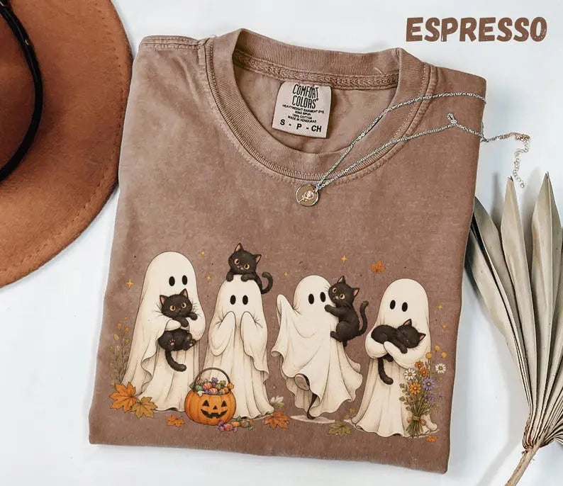 Comfort Colors Women's Ghost Cat Halloween T-Shirt - Cozy Spooky Season Graphic Tee