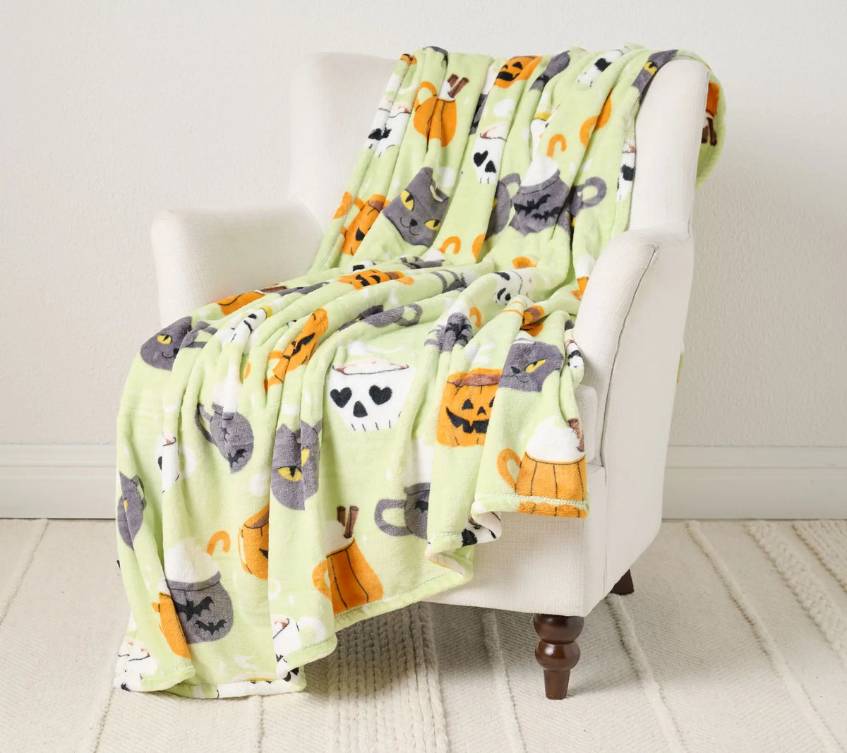 Home Reflections Oversized 60x80 Halloween Plush Throw - View 1