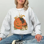 ChicCotton Vintage 90s Halloween Cat Crewneck Sweatshirt, Retro Cute Cats and Jack-o’-Lantern Graphic, Fall Spooky Season Pullover