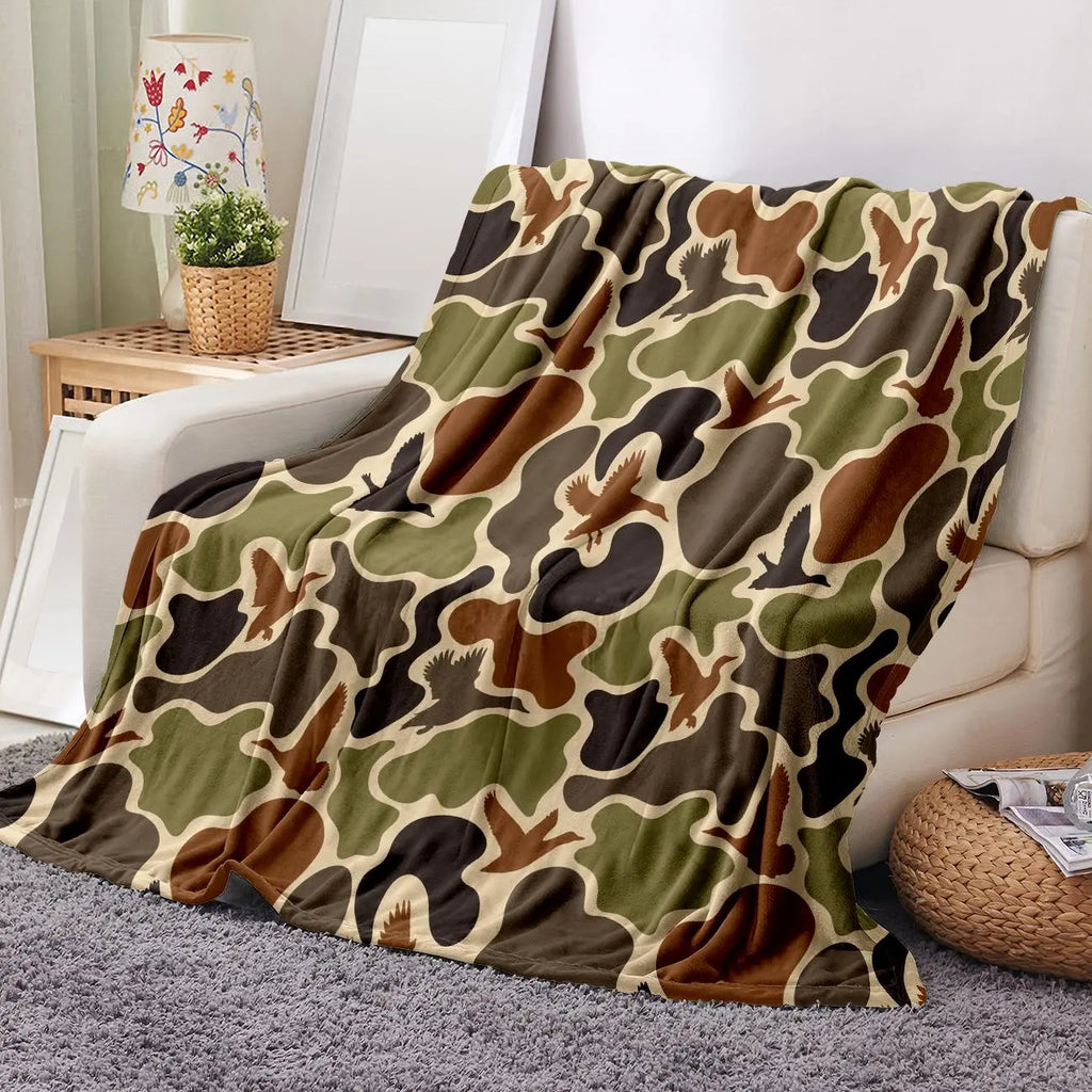 Camouflage Pattern Flannel Blanket, 1 Count Soft Comfortable Warm Napping Throw Blanket, Cool Bedroom Bedding Blankets for Home Office Travel Camping - View 2