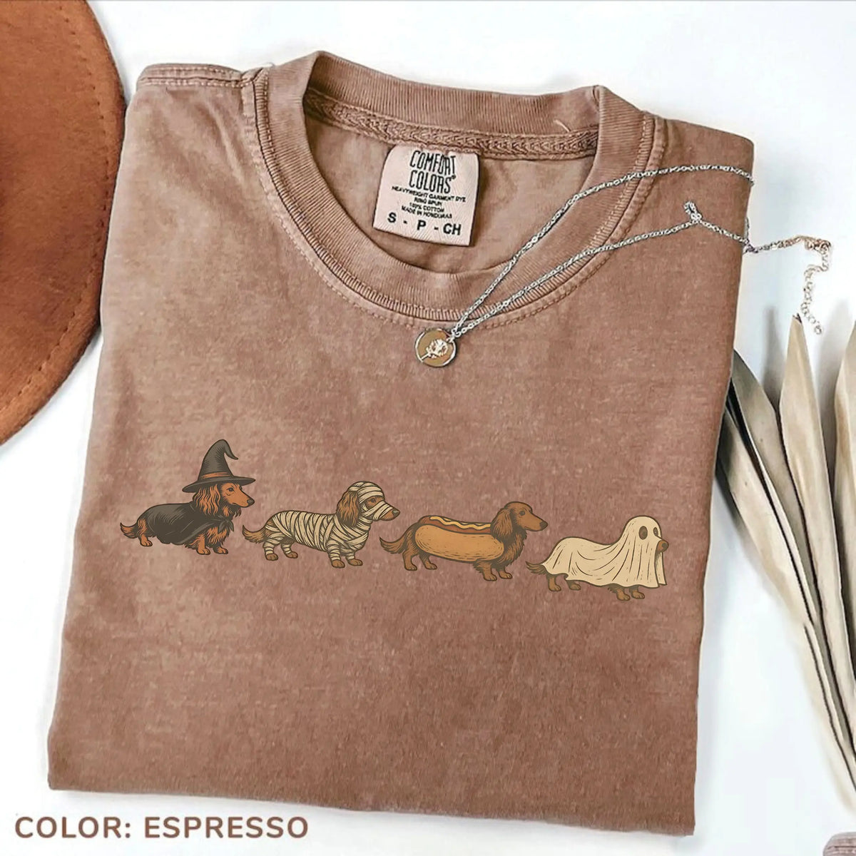 Comfort Colors Halloween Wiener Dog T-shirt Funny Dachshund Costume Tee Retro Fall Graphic T-shirt Cute Dog Lover Gift Unisex Halloween Gift Idea, Cotton Fabric - View 2