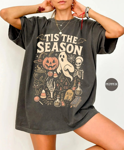 Comfort Colors Halloween Shirt for Women - Vintage Skeleton Pumpkin Ghost Tee
