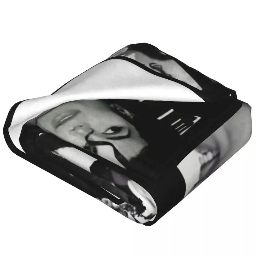 Michael Jackson Flannel Blanket King Of Pop Music Legend Photo Retro 80s Style Soft Warm Throw For Gamer Room Decor Dorm Essential Bed Sofa Home Holiday Gift - View 3