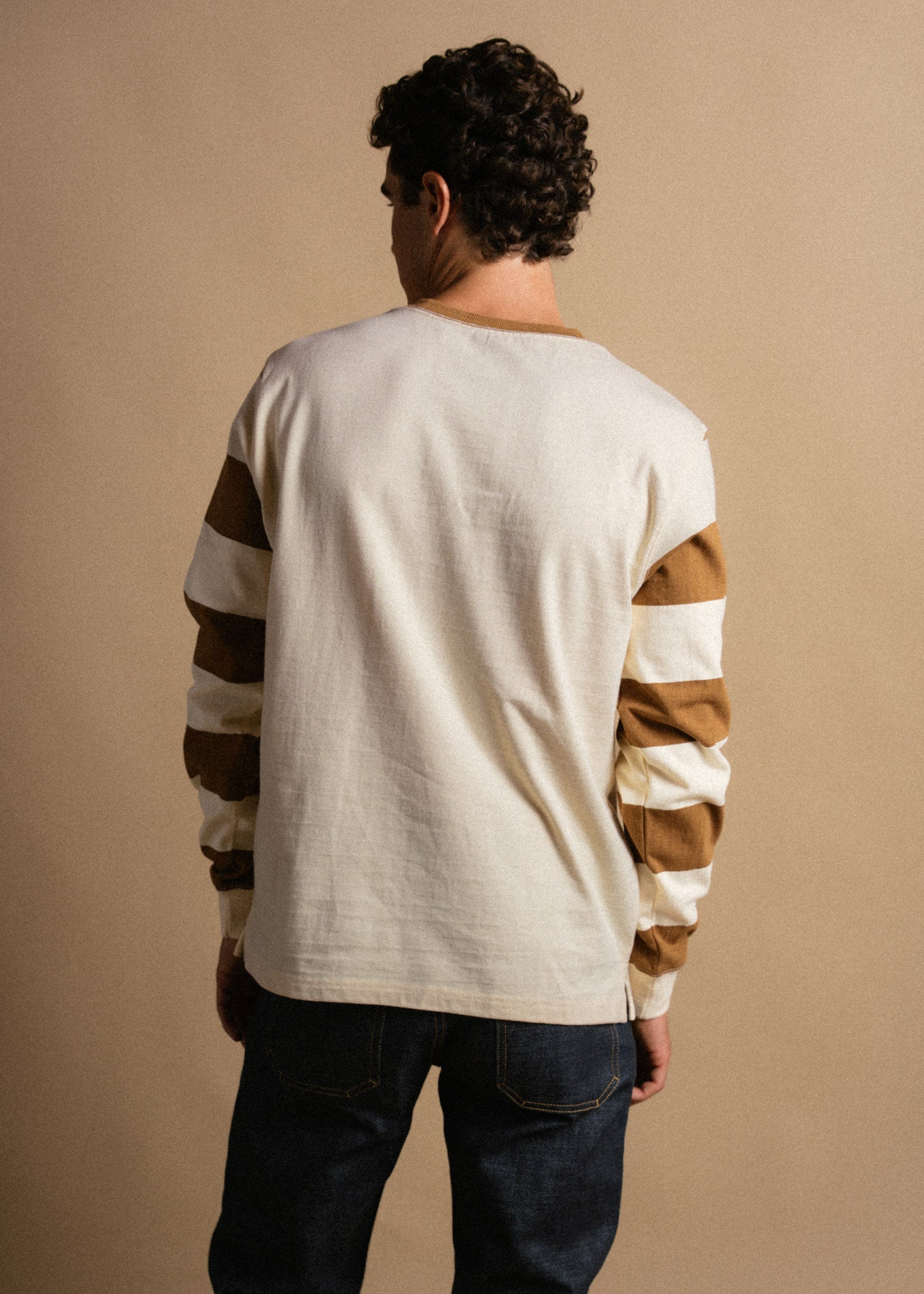 League Longsleeve