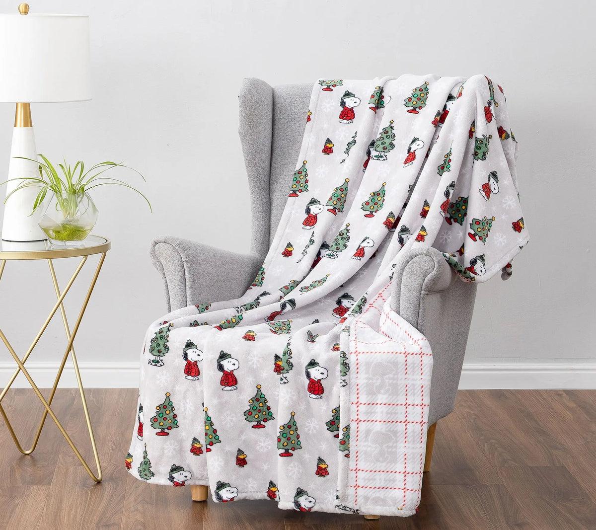 Berkshire Holiday Peanuts Twin Print Throw in Gift Box - View 2