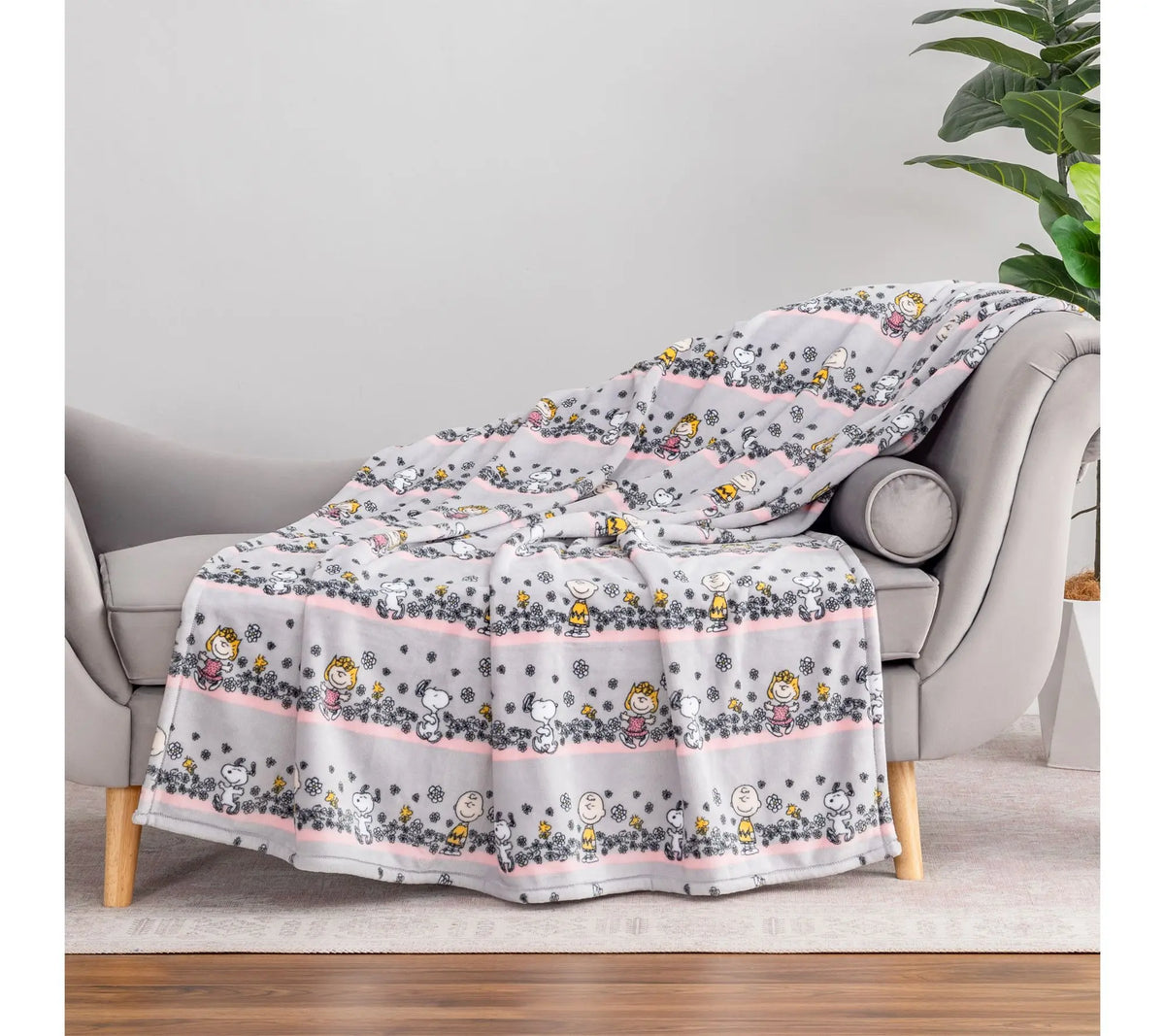 Berkshire Peanuts Spring 55x70 Velvetsoft Throw - View 1