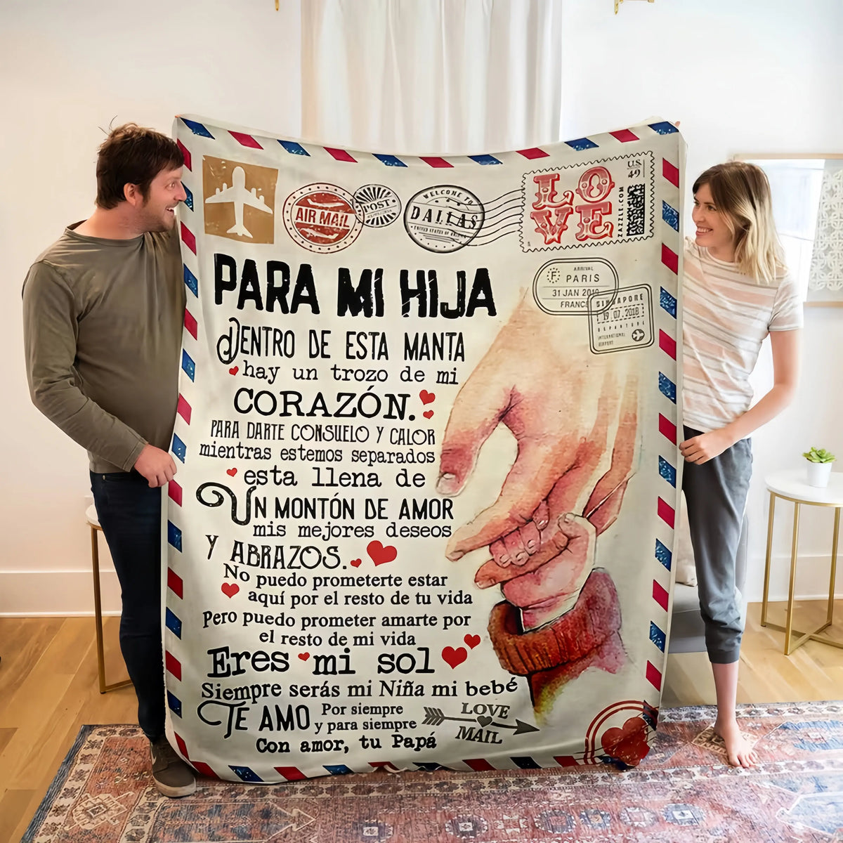 A Spanish letter: papa gives a blanket to his daughter, papa & mama give Birthday gift for son & daughter. A soft and comfortable flannel blanket, perfect for various occasions, a Valentine's Day gift.Easter Gifts for Kids
