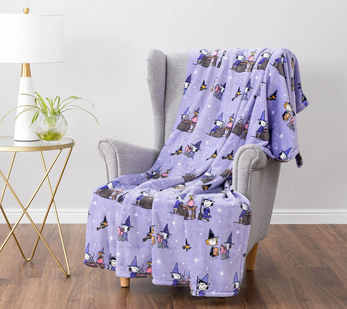 Berkshire Peanuts Halloween Plush 55x70 Throw - View 2